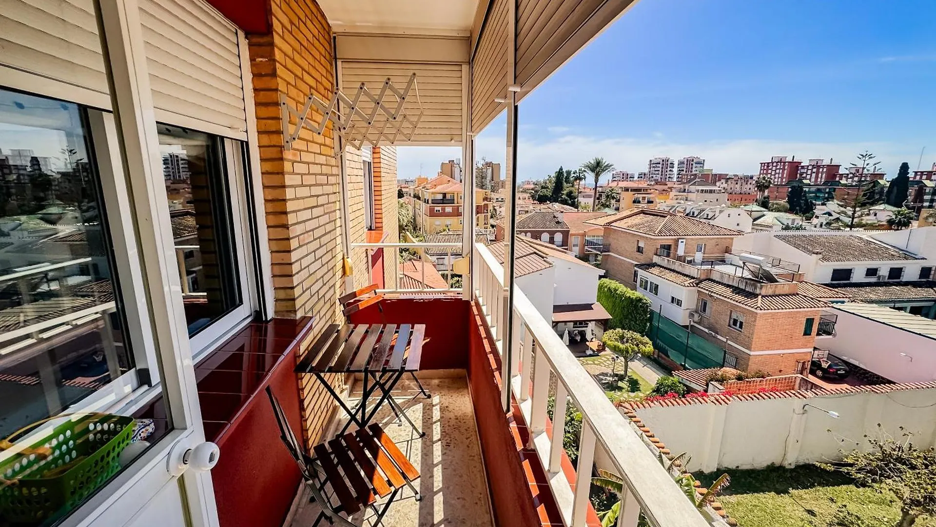 Apartmán Piso Encantador En Carlos Haya Màlaga